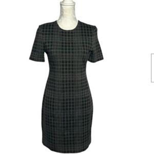 Theory Women Black Short Sleeve White Grid Shift Dress